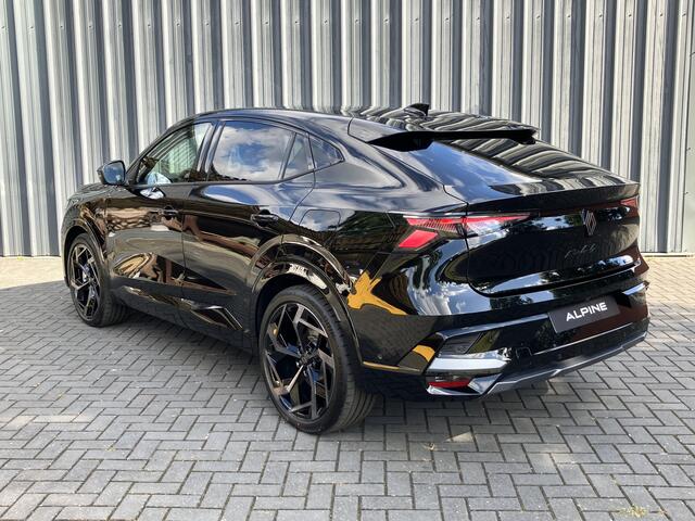 Renault Rafale E-Tech 4x4 plug-in hybrid 300 atelier Alpine 1 KM " NIEUW " / TREKHAAK / SOLAR BAY DAK / PACK VISION / HEAD-UP / ELECTR. VERST. STOELEN / ELECTR. ACHTERKLEP CAMERA 360 / ETC.