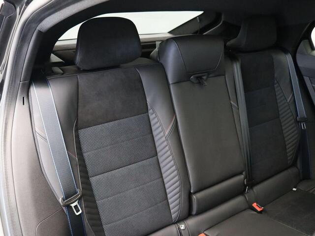 Renault Rafale E-Tech 4x4 plug-in hybrid 300pk atelier Alpine | Panoramisch dak | HUD | Harman kardon |