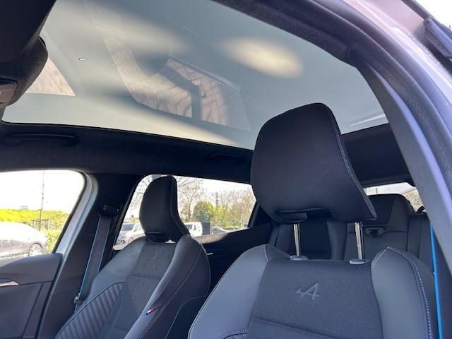 Renault SCENIC E-Tech EV87 long range esprit Alpine | Solarbay | Pack Advanced Driving Assist & Augmented Vision | Adaptieve Cruise Control | Stoel- en Stuurwielverwarming | 20" LMV 'Speedway' | Elektrische Achterklep | Sportstoelen