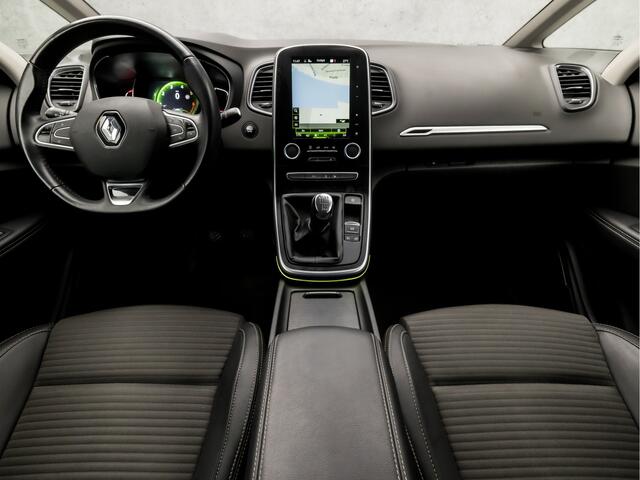 Renault SCENIC 1.2 TCe Sport Collection (APPLE CARPLAY, GROOT NAVI, LEDER, CAMERA, TREKHAAK, SPORTSTOELEN, GETINT GLAS, KEYLESS, PARKEERSENSOREN, NIEUWE APK, NIEUWSTAAT)