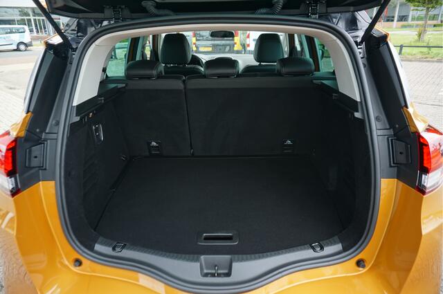 Renault SCENIC 1.3 TCE 140 EDC Intens