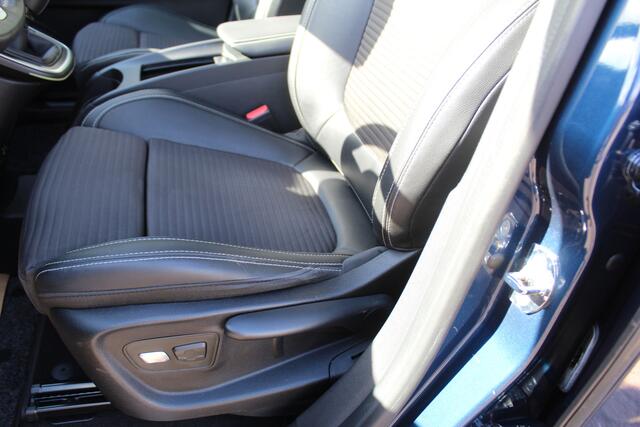 Renault SCENIC 1.2 TCe Intens , Trekgewicht 1850kg Zeer nette hoog zitter , Climate control , Navigatie , Cruis control Trekhaak , Parkeer sensoren V+A , AGR stoel bestuurder