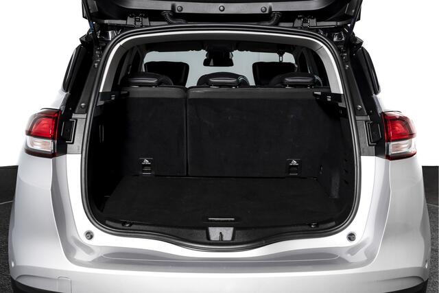 Renault SCENIC 1.3 TCe Intens 140 PK - Automaat | Cruise | Stoelverw. | PDC | Camera | NAV + App. Connect | ECC | DAB | LM 20" | Trekhaak |