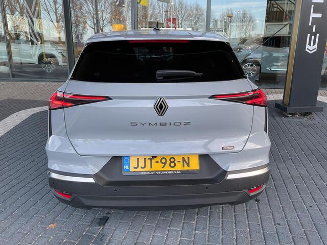 Renault Symbioz 1.6 E-Tech full hybrid 145 techno NAVIGATIESYSTEEM /BLEUTOOTH / ACHTERUITRIJCAMERA / PARKEERSENSOREN / STUUR EN STOELVERWARMING