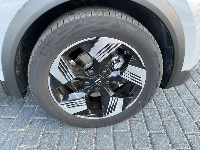 Renault Symbioz 1.6 E-Tech full hybrid 145 techno NAVIGATIESYSTEEM /BLEUTOOTH / ACHTERUITRIJCAMERA / PARKEERSENSOREN / STUUR EN STOELVERWARMING