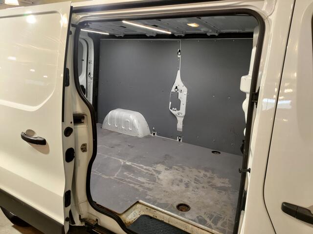 Renault TRAFIC 1.6 dCi 125pk T29 L2H1 92kw 3 Pers. Comfort Energy Airco / Navi / Camera / Trekhaak