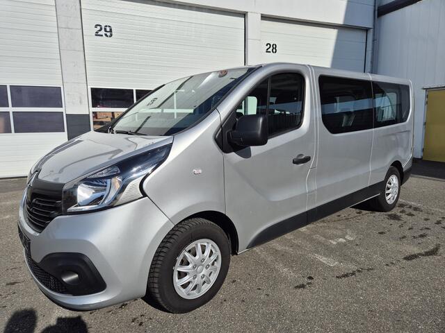 Renault TRAFIC 1.6 dCi passenger 8-pers 72.000km militair kenteken cvo airco cruise pdc achterschade Générique