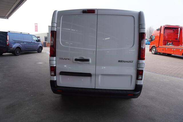 Renault TRAFIC 2.0 dCi 130PK L2H1 Work edition Schuifdeur links en rechts Nr. V054 | Airco | Cruise | Navi | Camera
