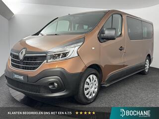 renault-trafic-passenger-2.0-dci-12