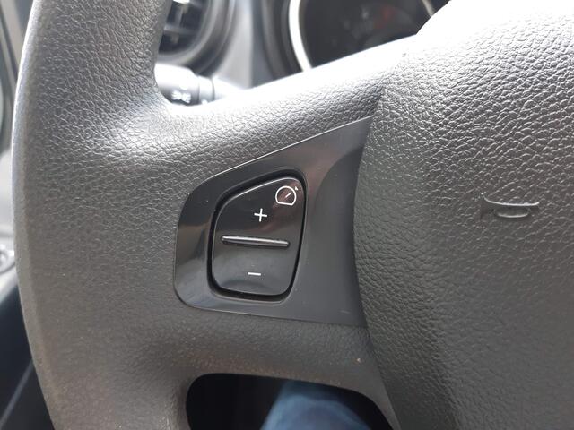 Renault TRAFIC 2.0 dCi 107Kw/145 Pk L&R Schuifdeur L2 Airco Achteruitrijcamera PDC Trekhaak