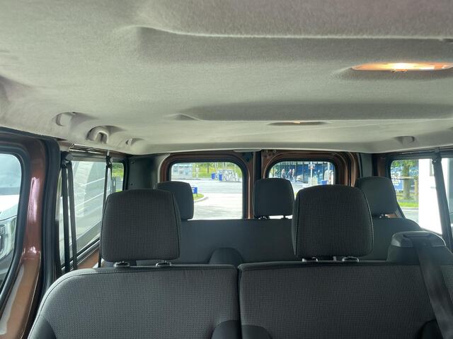 Renault TRAFIC Passenger 2.0 dCi 120 Grand Zen | Trekhaak | Parkeersensoren | Navigatie