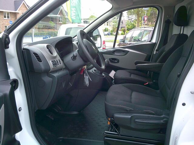 Renault TRAFIC 1.6 dCi T27 L1H1 Comfort VOORZIEN VAN AIRCO +CRUISE+TREKHAAK !!!