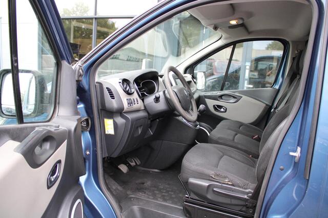 Renault TRAFIC 1.6 dCi T27 L1H1 Turbo2 Energy airco navi 3 zits zijschade