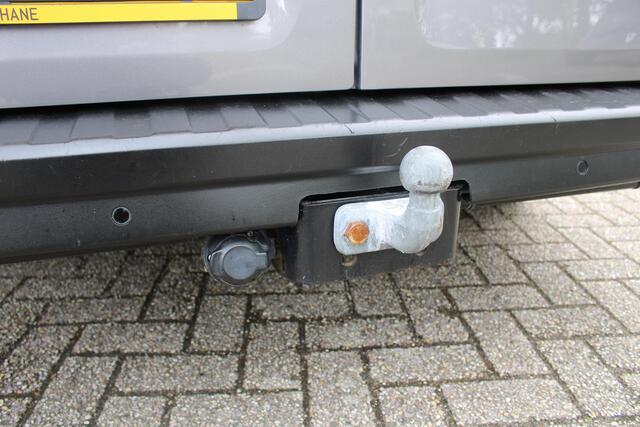 Renault TRAFIC Passenger 2.0 dCi 120 Grand Zen