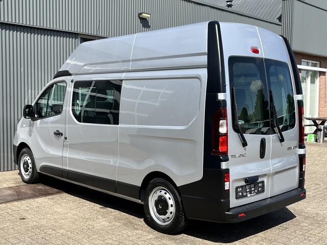 Renault TRAFIC 1.6 dCi T29 L2H2 Airco Navigatie Telefoonvoorbereiding Cruise controle 7-Persoons Omvormer Parkeerhulp achter Verlengde wielbasis 1e eigenaar Euro 6 Btw en Bpm vrij voor particulier gebruik !! Ex overheidsaut