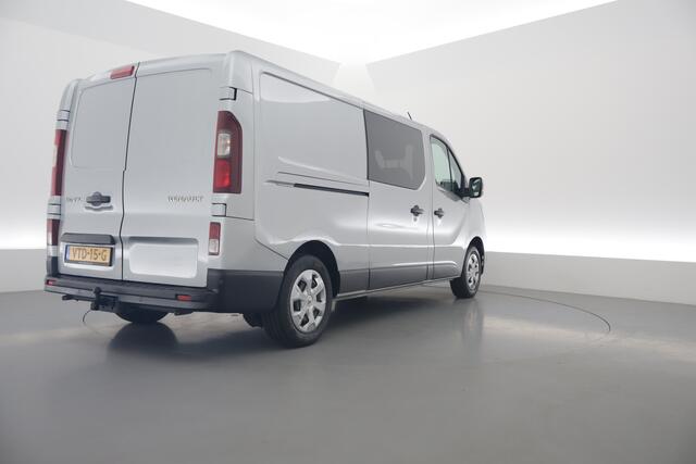 Renault TRAFIC 2.0 dCi 130pk Dubb.Cab. | L2H1 | 6 pers. | Airco | PDC | Trekhaak | Zilver met. | CarPlay