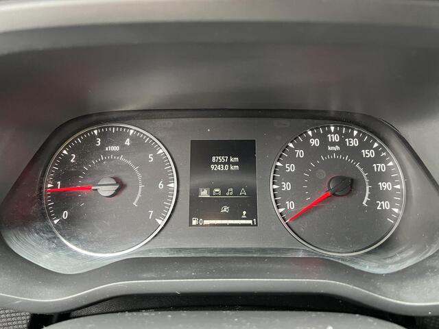 Renault TRAFIC 2.0 dCi 130 T30 L2H1 Work Edition | Navigatie | Trekhaak | Apple Carplay | Betimmering