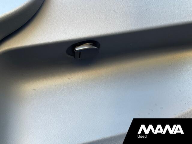 Renault TRAFIC 2.0dCi 170PK T29 Automaat L2H1 DC Luxe Trekhaak Airco Cruise Navi Camera