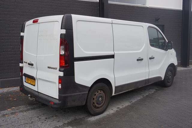 Renault TRAFIC 1.6 dCi 125PK EURO 6 - Airco - Navi - Cruise - ¤ 12.900,- Excl.