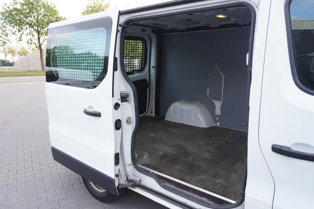 Renault TRAFIC 2.0 dCi 120PK EURO 6 - Airco - Navi - Cruise - ¤13.499,- Excl.