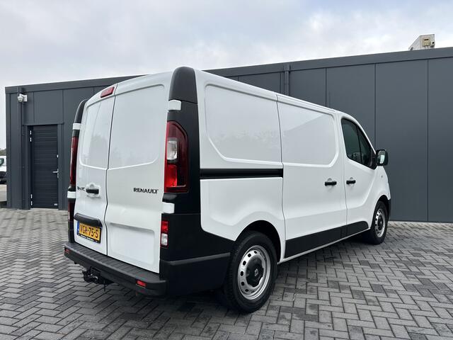 Renault TRAFIC 2.0 dCi 120 PK / L1H1 / 1e EIG. / TREKHAAK / 2x SCHUIFDEUR / AIRCO / CRUISE / NAVI / LED KOPLAMPEN