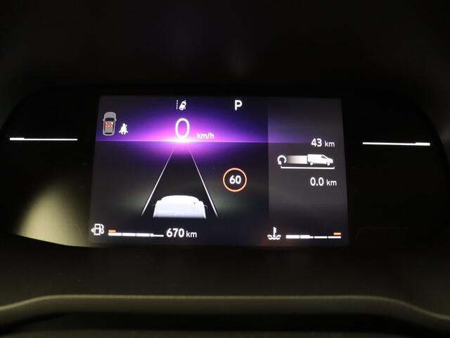 Renault TRAFIC 2.0 dCi EDC 170pk T29 L2H1 Extra DC | Dubbel cabine | Anniversary+ | Lederen bekleding | Frontlip | Spoiler | Design lichtmetalen velgen |