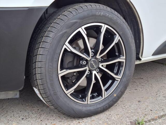 Renault TRAFIC 2.0 dCi 145 T27 L1H1 Comfort AUTOMAAT / CRUISE CONTROLE / NAVI / CAMERA / 3 ZITS / IMPERIAL