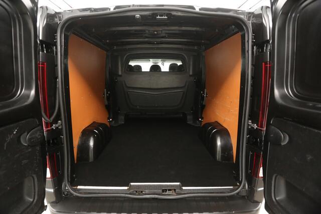 Renault TRAFIC 2.0 dCi T29 L2H1 | DC | Airco | Cruise | Trekh. | Navi | Parkeersens. | Imperiaal