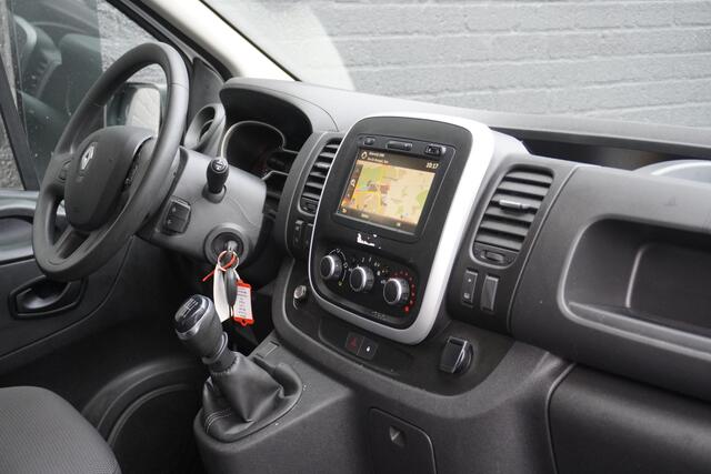 Renault TRAFIC 2.0 dCi 120PK 2x Schuifdeur EURO 6 - Airco - Navi - Cruise - ¤ 15.900,- Excl.