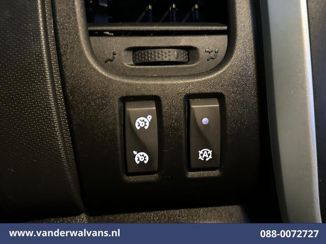 Renault TRAFIC 2.0 dCi 120pk L1H1 Euro6 Airco | LED | Navigatie | Cruisecontrol | Trekhaak | Omvormer Parkeersensoren, Bijrijdersbank