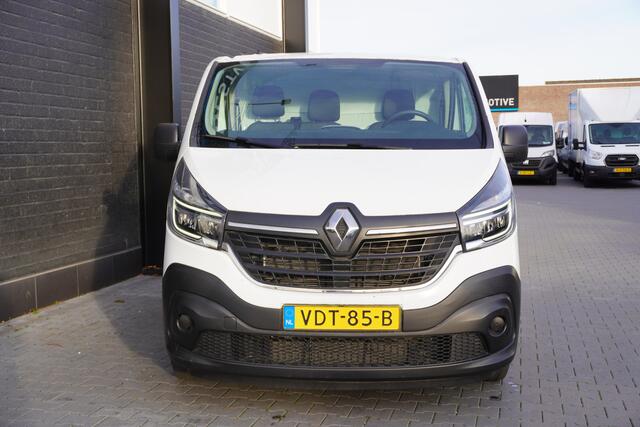 Renault TRAFIC 2.0 dCi 120PK EURO 6 - Airco - Navi - Cruise - ¤ 15.900,- Excl.