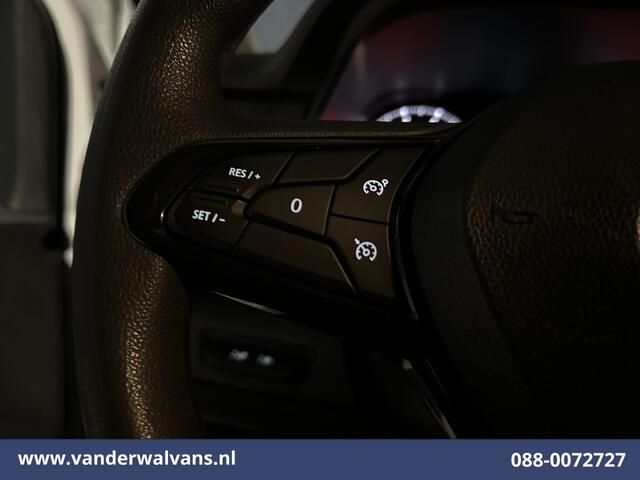 Renault TRAFIC 2.0 dCi 131pk L2H1 Euro6 Airco | Camera | LED | Cruisecontrol | Parkeersensoren Bijrijdersbank, 2500kg trekvermogen