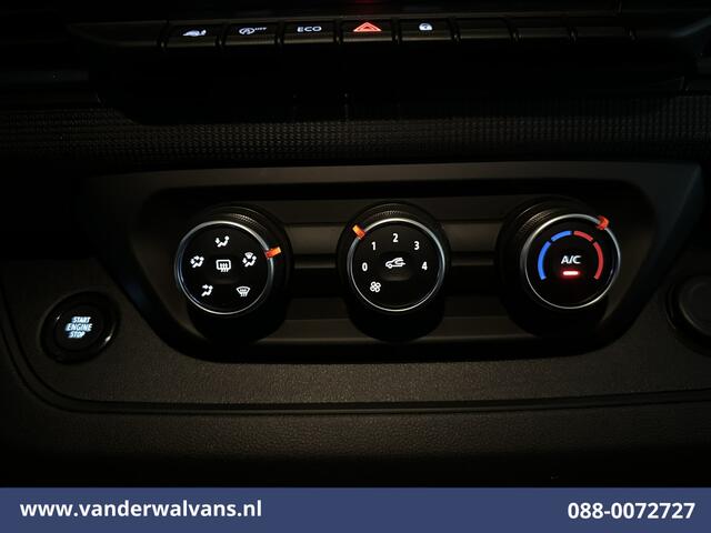 Renault TRAFIC 2.0 dCi 131pk L2H1 Euro6 Airco | Camera | LED | Cruisecontrol | Parkeersensoren Bijrijdersbank, 2500kg trekvermogen