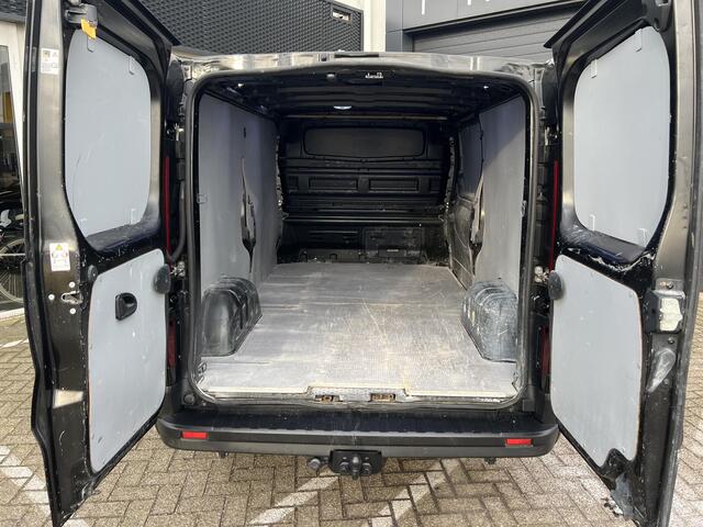 Renault TRAFIC 2.0 dCi 145 T29 L2H1 Luxe | Trekhaak | Achteruitrijcamera | Climate Control | Navigatie | DAB | LED | Cruise Control |