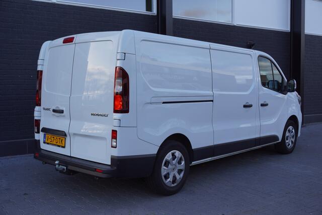 Renault TRAFIC 2.0 dCi 110PK L2 EURO 6 - Airco - Cruise - Trekhaak - ¤23.900,- Excl.