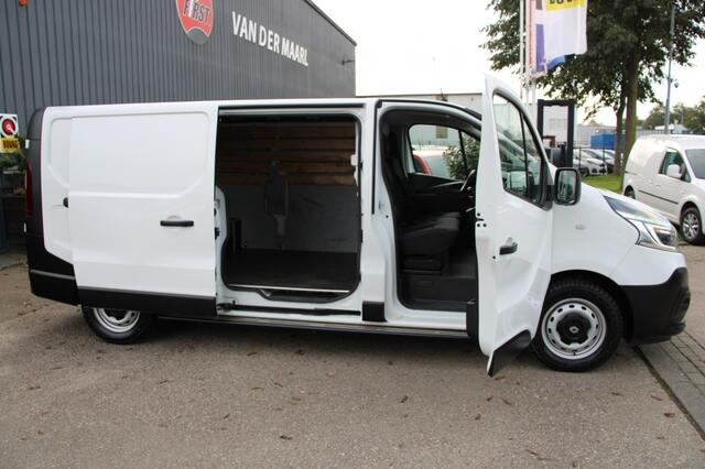 Renault TRAFIC 2.0 dCi T29 L2H1Comf Automaat Trekhaak Cruise controle Airco