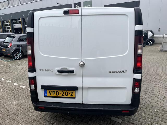 Renault TRAFIC 2.0 dCi 130 T30 L2H1 Luxe / BANK / AIRCO / VELGEN ZWART / MULTMEDIA SCHERM BLUETOOTH /