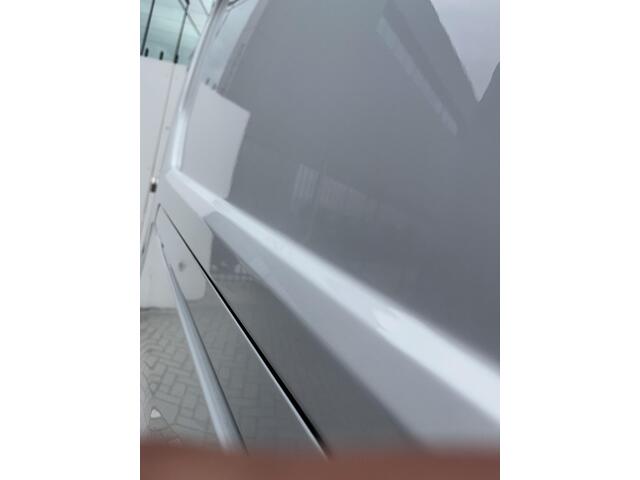 Renault TRAFIC 2.0 dCi 130 T30 L2H1 Luxe / BANK / AIRCO / VELGEN ZWART / MULTMEDIA SCHERM BLUETOOTH /