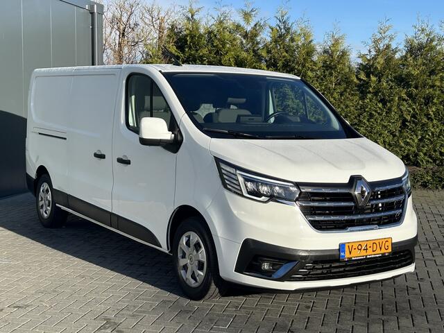 Renault TRAFIC 2.0 dCi 110 PK / L2H1 / TREKHAAK / 31.141 KM !! / 1e EIG. / AIRCO / CRUISE / 3-ZITS / APPLE CARPLAY / LED