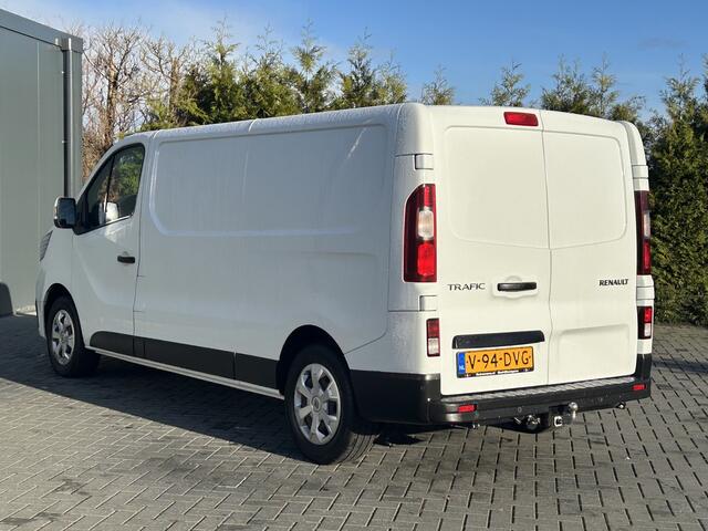 Renault TRAFIC 2.0 dCi 110 PK / L2H1 / TREKHAAK / 31.141 KM !! / 1e EIG. / AIRCO / CRUISE / 3-ZITS / APPLE CARPLAY / LED