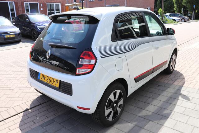 Renault TWINGO 1.0 SCe Collection .