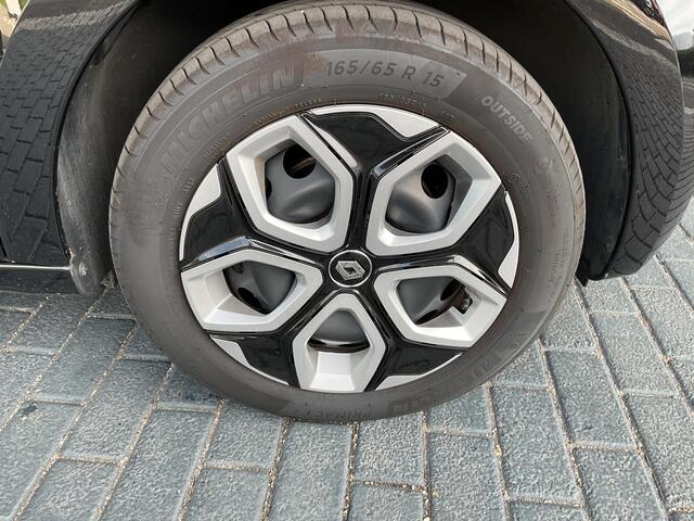 Renault TWINGO Z.E. R80 E-Tech Equilibre 22 kWh / Demo Hillegom / Vraag naar beschikbaarheid