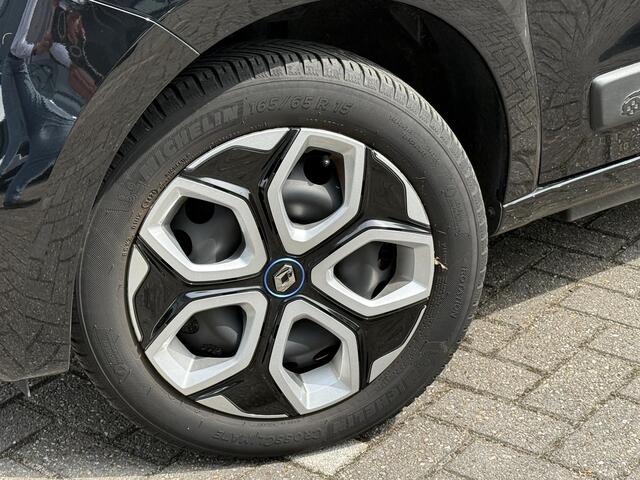 Renault TWINGO Z.E. R80 Collection | Automaat | Camera | Parkeerhulp | Navigatie | Dealer Onderhouden