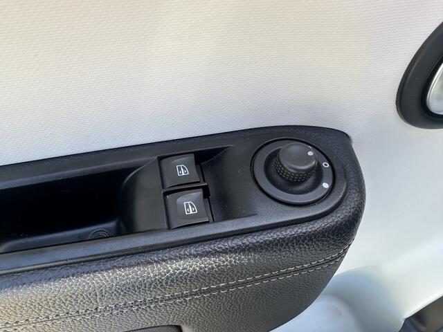 Renault TWINGO 0.9 TCe Intens | Automaat | PDC