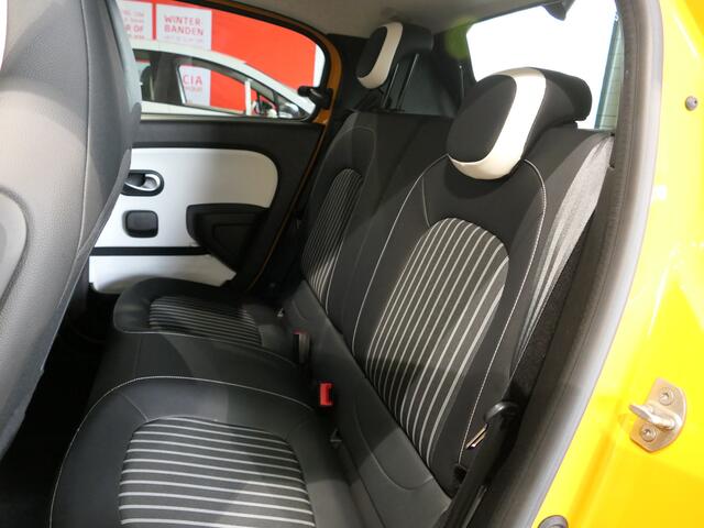 Renault TWINGO 1.0 SCe Intens *Apple carplay & android auto* - Cruise, sensor achter, airco