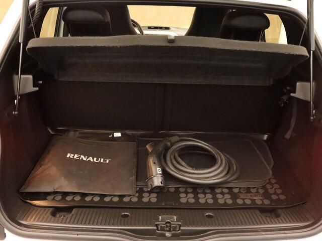 Renault TWINGO Z.E. R80 Intens SOH 95,4% !- ORIGINEEL NEDERLANDSE AUTO - 3 FASE LADEN - AFKOMSTIG VAN 1E EIGENAAR - DEELS LEDEREN BEKLEDING - PARKEERSENSOREN ACHTER - CLIMATE CONTROL - NAVIGATIE - CRUISE CONTROL - 15 INCH LICHT METALEN VELGEN - LICHT EN REGENSENSOR