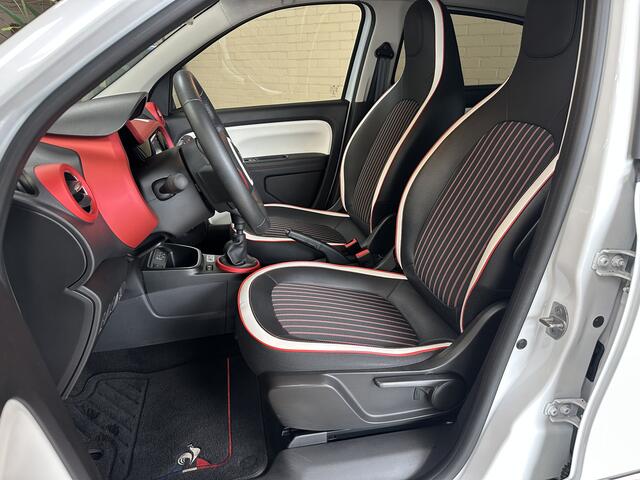 Renault TWINGO 0.9 TCe 92pk | Le coq Sportif | Navi R-Link | Clima | 16" | Camera | Led | Carplay | 100 % Dealer onderhouden!