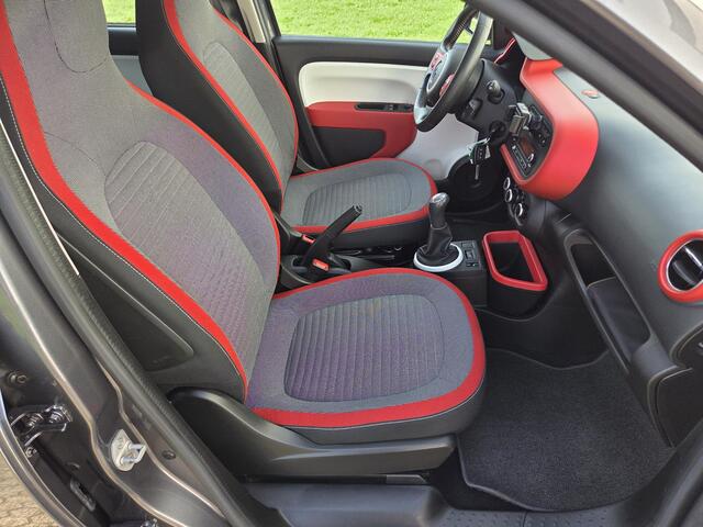 Renault TWINGO 1.0 SCe Collection / Dealer Onderhouden / Airco / Elektrische Ramen / Radio DAB / Speed Limiter - Cruise control mogelijk voor meer prijs! /