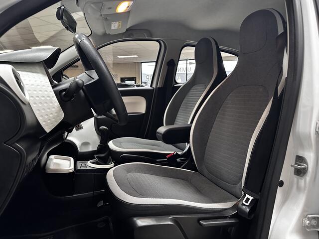 Renault TWINGO 1.0 SCe Collection/ Airco/ Snelheids Lim./ C.V. Afstand/ Elek. pakket/ Isofix/ Bluetooth/ Armsteun/ Multi. Stuur/ LED Dagrijverl.