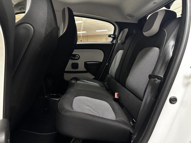 Renault TWINGO 1.0 SCe Collection/ Airco/ Snelheids Lim./ C.V. Afstand/ Elek. pakket/ Isofix/ Bluetooth/ Armsteun/ Multi. Stuur/ LED Dagrijverl.